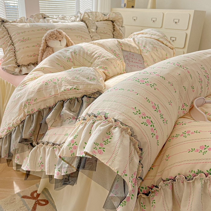 91家纺网 家纺一手货源 找家纺 眠帛家居 2025新款A类法式皱皱纱小清新蕾丝花边四件套 锦簇