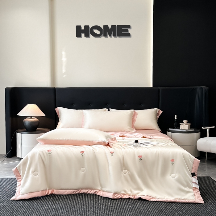 91家纺网 家纺一手货源 找家纺 满羽家纺 2025新款凉感冰丝夏被夏凉被空调被四件套 郁金香-奶白粉