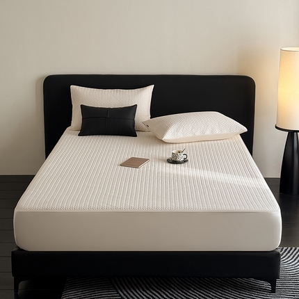 91家纺网 家纺一手货源 找家纺 （总）Mr.pig猪先生水洗棉 2025新款天丝莱赛尔夹棉床笠夏季凉感冰丝凉席天丝床笠三件套冰丝床罩床垫保护套（可当软凉席）