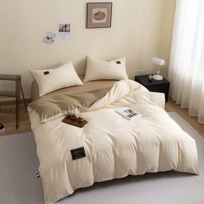 91家纺网 家纺一手货源 找家纺 恋之语 2025新款90克纯色双拼单被套 奶茶+摩卡棕