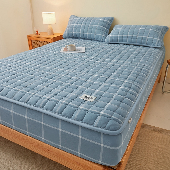 91家纺网 家纺一手货源 找家纺 喜居家纺2025新款A类水洗棉夹棉棉花床笠垫 棉-冰岛蓝