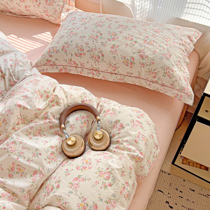 91家纺网 家纺一手货源 找家纺 暖芯优选 2025新款全棉纯棉一字绣四件套系列 花舞轻盈