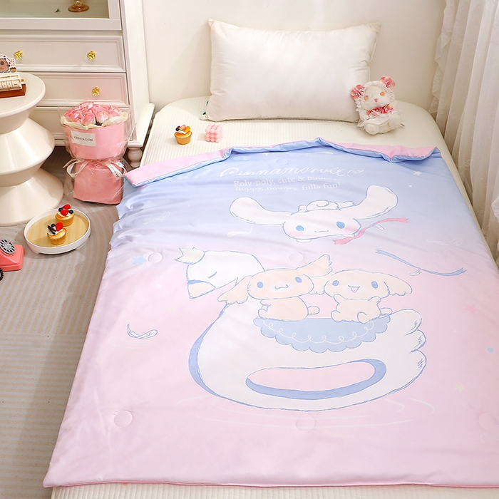 91家纺网 家纺一手货源 找家纺 2025新款三丽鸥正版授权库洛米儿童大版夏被夏凉被凉感天丝空调被夏凉被幼儿园午睡凉席夏被三件套 大耳狗-天鹅