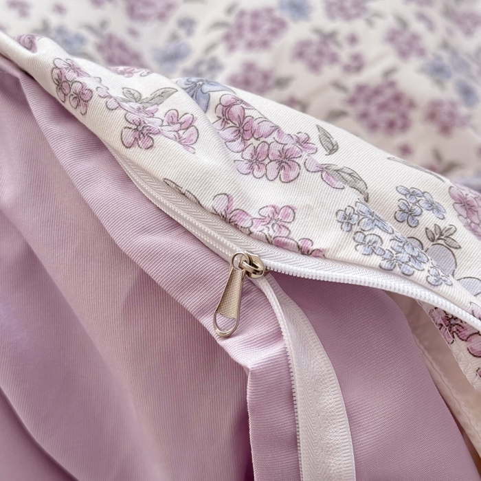 91家纺网 家纺一手货源 找家纺 丝芙妮家居2025新款水洗针织棉双层纱印花四件套 紫藤花开