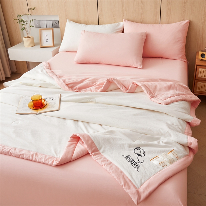 91家纺网 家纺一手货源 找家纺 爱屋及屋 2025新款纯色撞色100%棉花填充夏被夏凉被空调被夏季可机洗薄被子被芯 粉玉+奶白