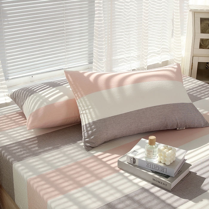 91家纺网 家纺一手货源 找家纺 恋之语家纺 2025新款全棉纯棉色织枕套单品单枕套枕套单件 简约粉灰条