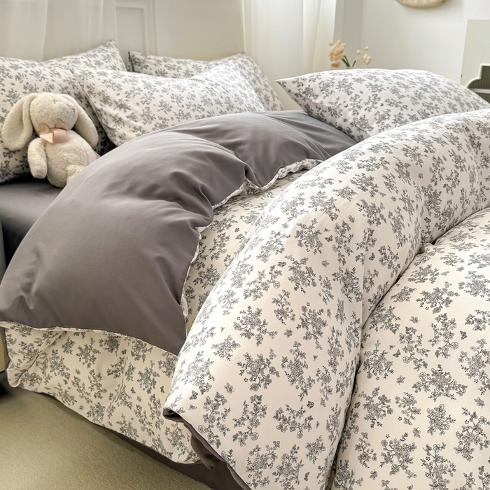 91家纺网 家纺一手货源 找家纺 丝芙妮家居2025新款水洗针织棉双层纱印花四件套 萱花-灰