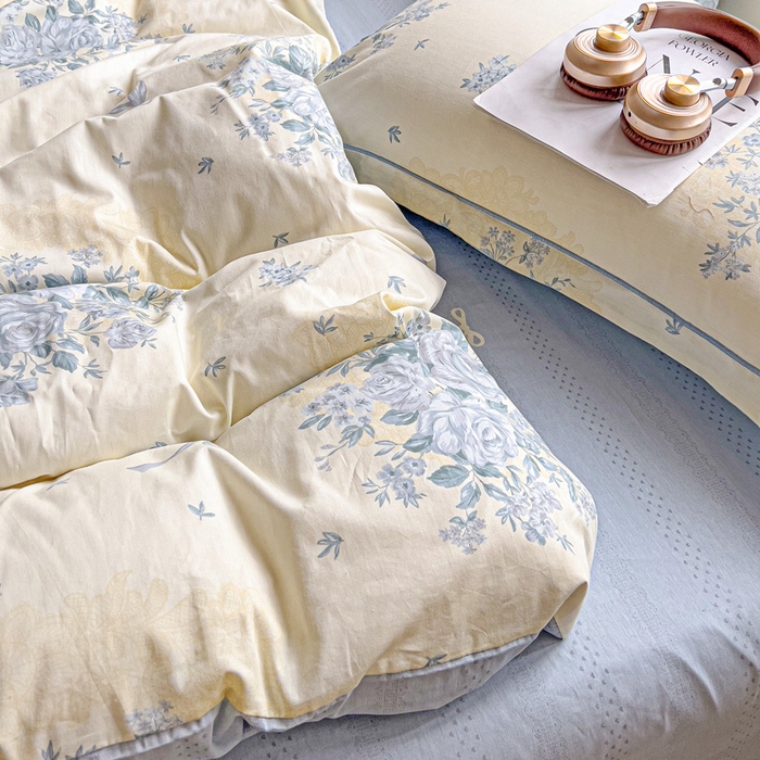 91家纺网 家纺一手货源 找家纺 暖芯优选 2025新款全棉纯棉一字绣四件套系列 花影轻颜