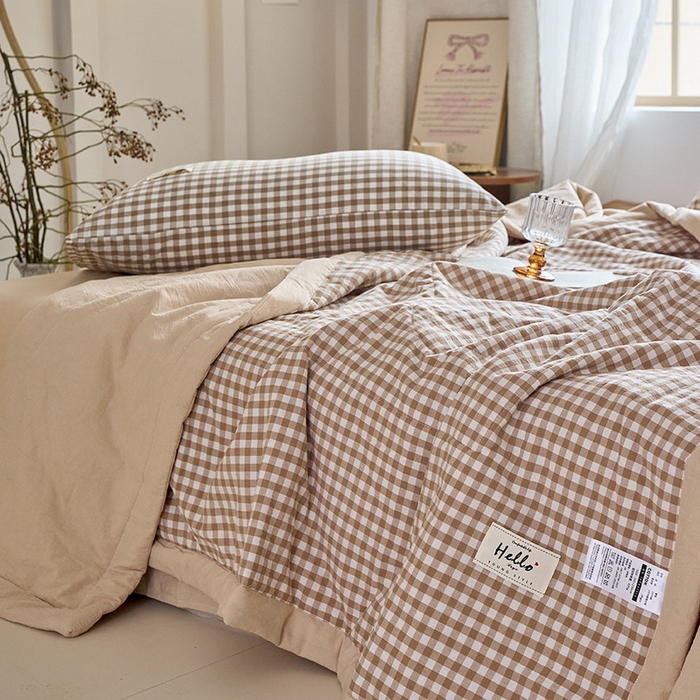 91家纺网 家纺一手货源 找家纺 恋人优选 2025新款纯棉色织水洗夏被 米小格