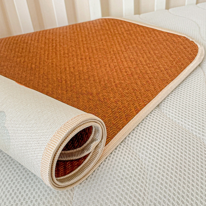 91家纺网 家纺一手货源 找家纺 富馨莱 2025新款幼儿园古藤席冰丝席双面可用儿童凉席双面凉感 狮子王国