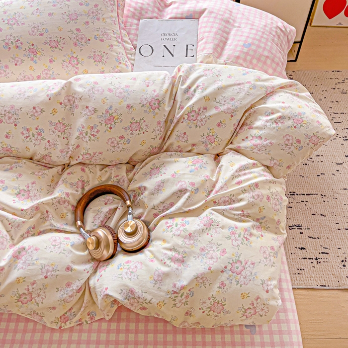 91家纺网 家纺一手货源 找家纺 暖芯优选 2025新款全棉纯棉一字绣四件套系列 春日限定