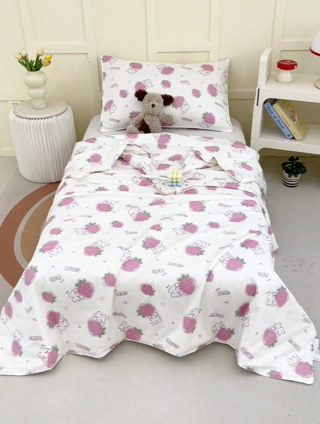 91家纺网 家纺一手货源 找家纺 ds生活馆 2025新款儿童学生纯棉精梳棉系列单夏被 草莓生活