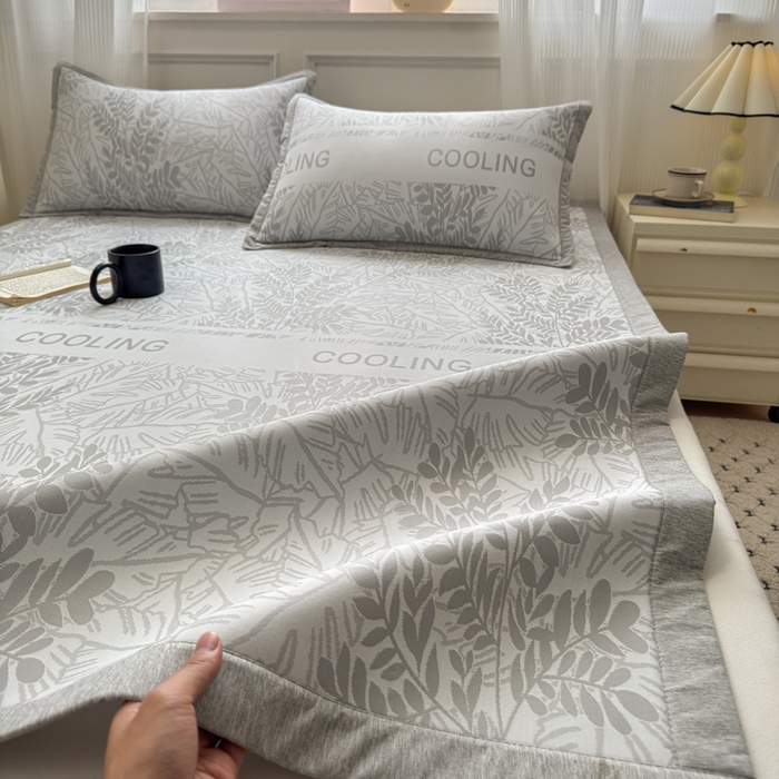 91家纺网 家纺一手货源 找家纺 花漾家居 2025新款A类色织提花PE凉感丝凉席三件套床单床笠款 床单款-含羞灰