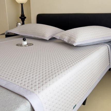 91家纺网 家纺一手货源 找家纺 席世家 2025新款凉感席冰豆豆席子三套件凉席床笠 小方格米咖-床席款