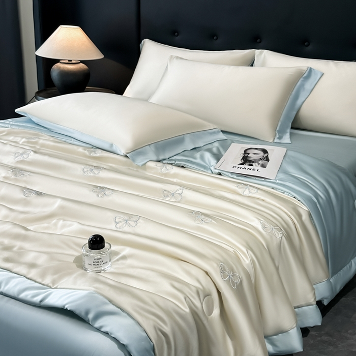 91家纺网 家纺一手货源 找家纺 满羽家纺 2025新款凉感冰丝夏被夏凉被空调被四件套 谜蝶-奶白兰