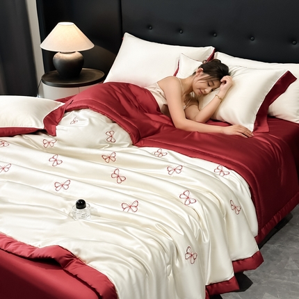 91家纺网 家纺一手货源 找家纺 （总）满羽家纺 2025新款凉感冰丝夏被夏凉被空调被四件套