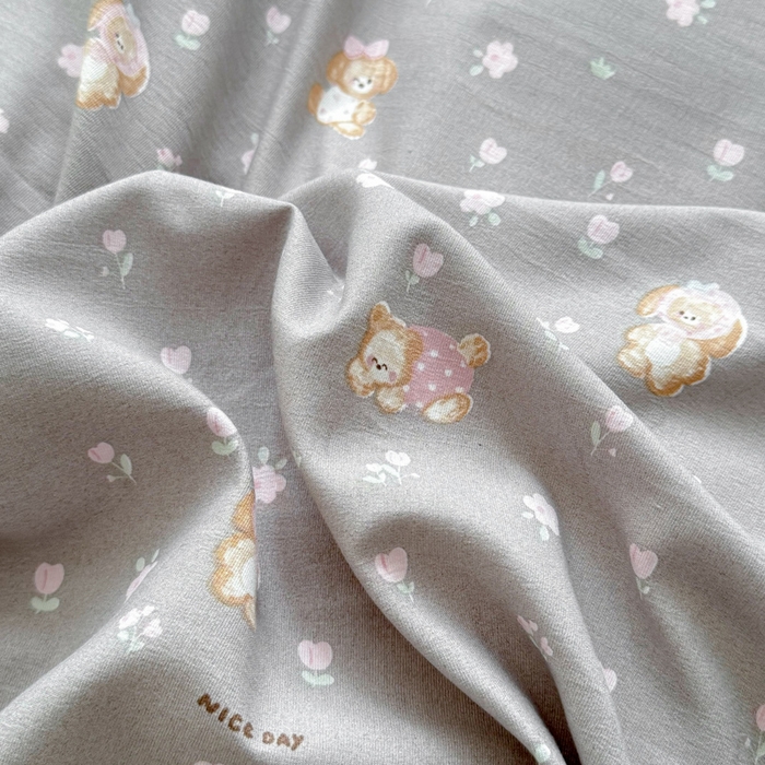 91家纺网 家纺一手货源 找家纺 丝芙妮家居2025新款水洗针织棉双层纱印花四件套 花舞小熊