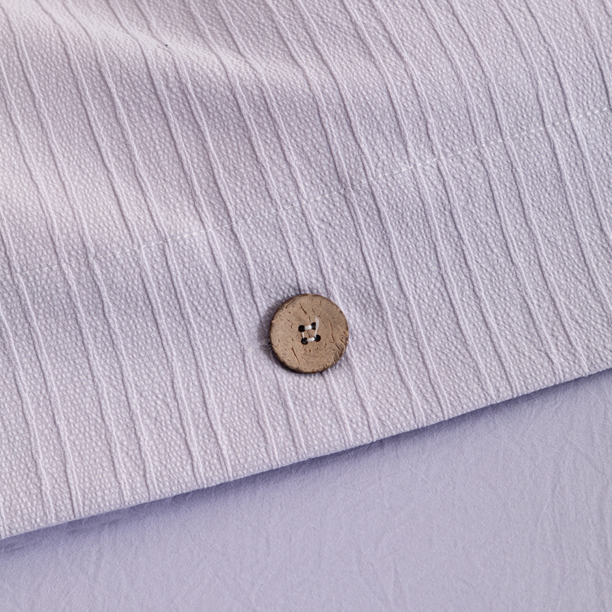 91家纺网 家纺一手货源 找家纺 恋之语 2025新款亲肤舒适提花纽扣款四件套 赛琳娜-紫