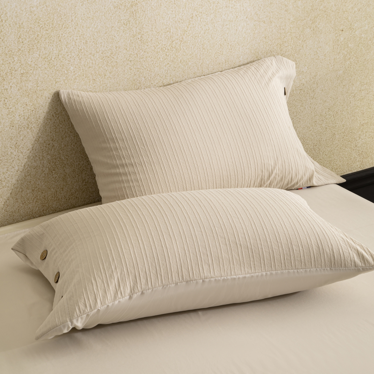 91家纺网 家纺一手货源 找家纺 恋之语 2025新款亲肤舒适提花纽扣款四件套 赛琳娜-奶驼