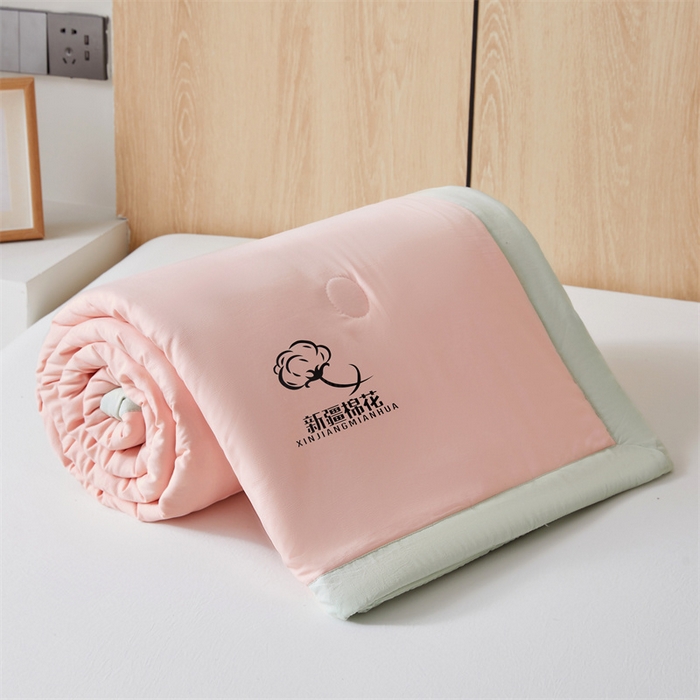 91家纺网 家纺一手货源 找家纺 爱屋及屋 2025新款纯色撞色100%棉花填充夏被夏凉被空调被夏季可机洗薄被子被芯 果绿+粉玉