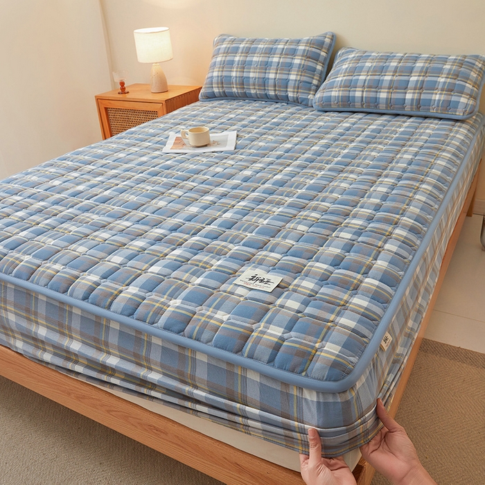 91家纺网 家纺一手货源 找家纺 喜居家纺2025新款A类水洗棉夹棉棉花床笠垫 棉-云舒蓝