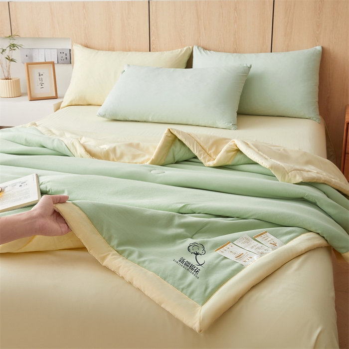 91家纺网 家纺一手货源 找家纺 爱屋及屋 2025新款纯色撞色100%棉花填充夏被夏凉被空调被夏季可机洗薄被子被芯 米黄+果绿