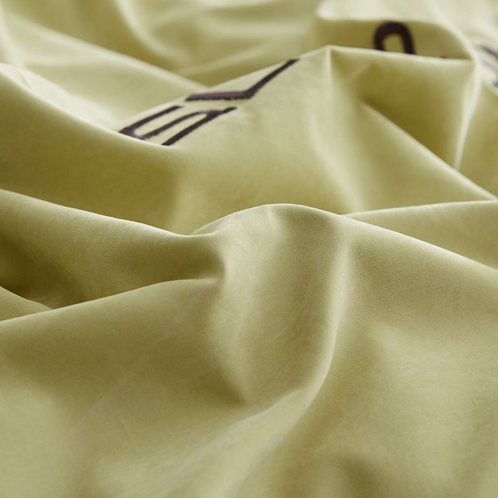 91家纺网 家纺一手货源 找家纺 恋之语 2025新款110克麻绳双拼刺绣单被套 抹茶绿+浅灰