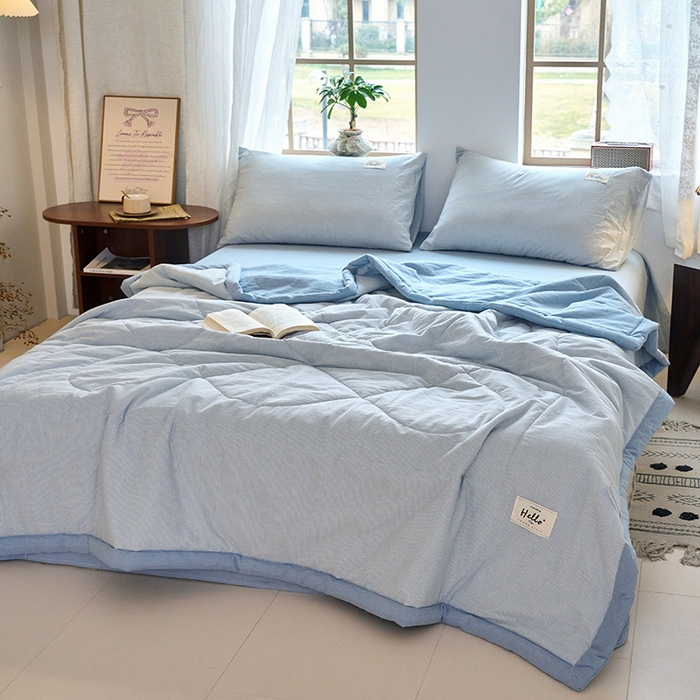 91家纺网 家纺一手货源 找家纺 恋人优选 2025新款纯棉色织水洗夏被 流年雾蓝