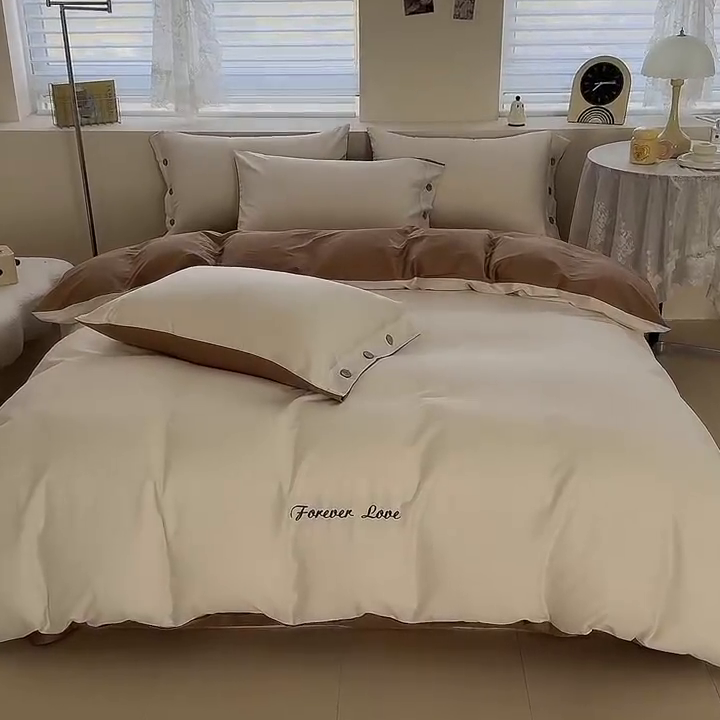 91家纺网 家纺一手货源 找家纺 艾迪尚家纺 2025新款A类纯色双拼长绒棉纯棉刺绣系列单品被套 被套单件（有单品 可定制） 奶驼逸居