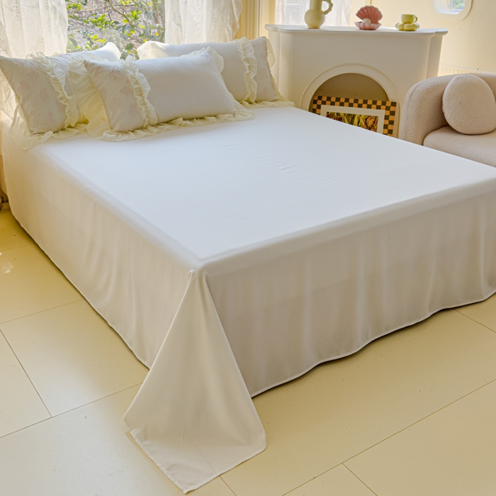 91家纺网 家纺一手货源 找家纺 狂想家  2025新款立体蕾丝花边梦娜系列四件套 梦娜奶昔白