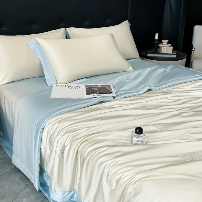 91家纺网 家纺一手货源 找家纺 满羽家纺 2025新款凉感冰丝夏被夏凉被空调被四件套 谜蝶-奶白兰