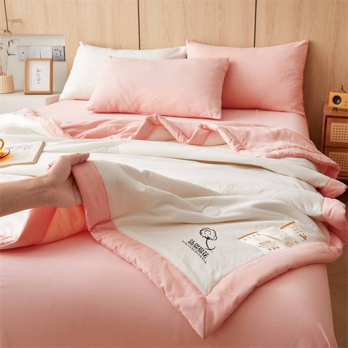 91家纺网 家纺一手货源 找家纺 爱屋及屋 2025新款纯色撞色100%棉花填充夏被夏凉被空调被夏季可机洗薄被子被芯 粉玉+奶白