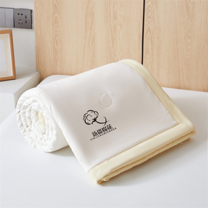 91家纺网 家纺一手货源 找家纺 爱屋及屋 2025新款纯色撞色100%棉花填充夏被夏凉被空调被夏季可机洗薄被子被芯 米黄+奶白