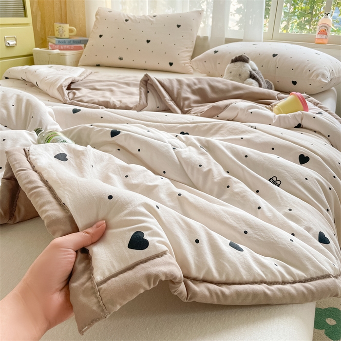 91家纺网 家纺一手货源 找家纺 美澳家纺 2025新款水洗棉印花夏被夏凉被空调被 心恋