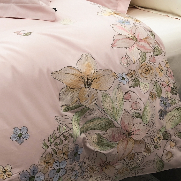 91家纺网 家纺一手货源 找家纺 （总）卡姿家纺 2024春夏优雅刺绣四件套— 摩尔花园1