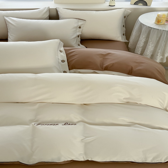 91家纺网 家纺一手货源 找家纺 2025新款A类纯色双拼长绒棉纯棉刺绣四件套 奶驼逸居