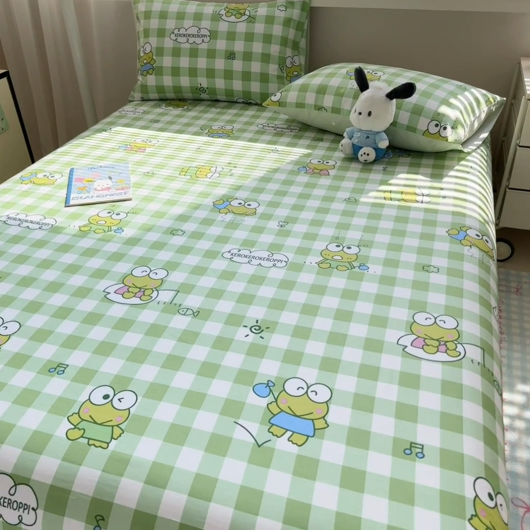 91家纺网 家纺一手货源 找家纺 呗旺鹿 2025新款正版三丽鸥全棉13372单品床单 格子大眼蛙