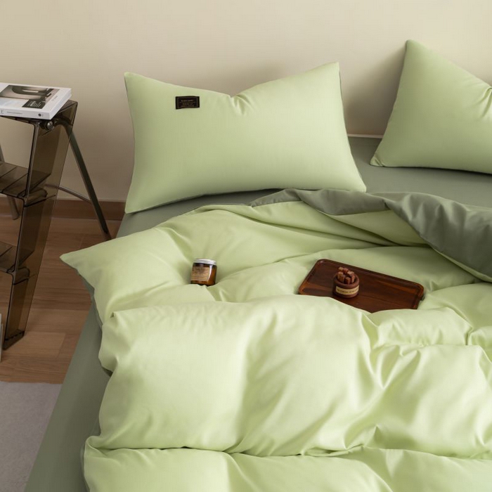 91家纺网 家纺一手货源 找家纺 恋之语 2025新款90克纯色双拼单被套 浅草绿+芥末绿