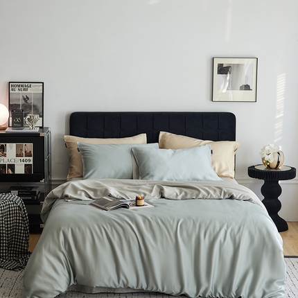 91家纺网 家纺一手货源 找家纺 2025新款春夏精致都市风60s兰精天丝纯色拼色四件套 月青-烟灰