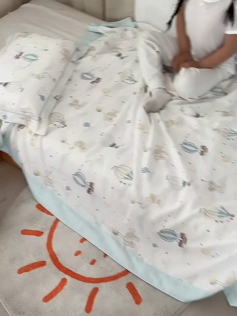 91家纺网 家纺一手货源 找家纺 荷马之梦 2025新款天竹系列—A类原创印花天竹纤维四层纱儿童盖毯 梦之奇遇