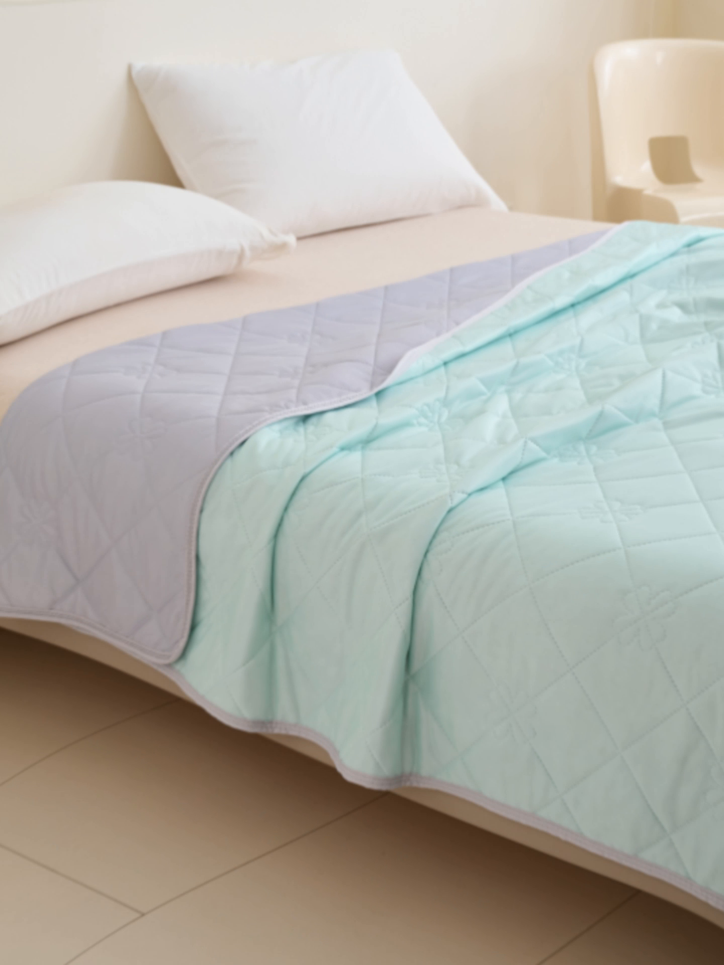 91家纺网 家纺一手货源 找家纺 （总）畅销被业 2025新款A类凉感丝纯色压花夏被系列直播外贸跨境