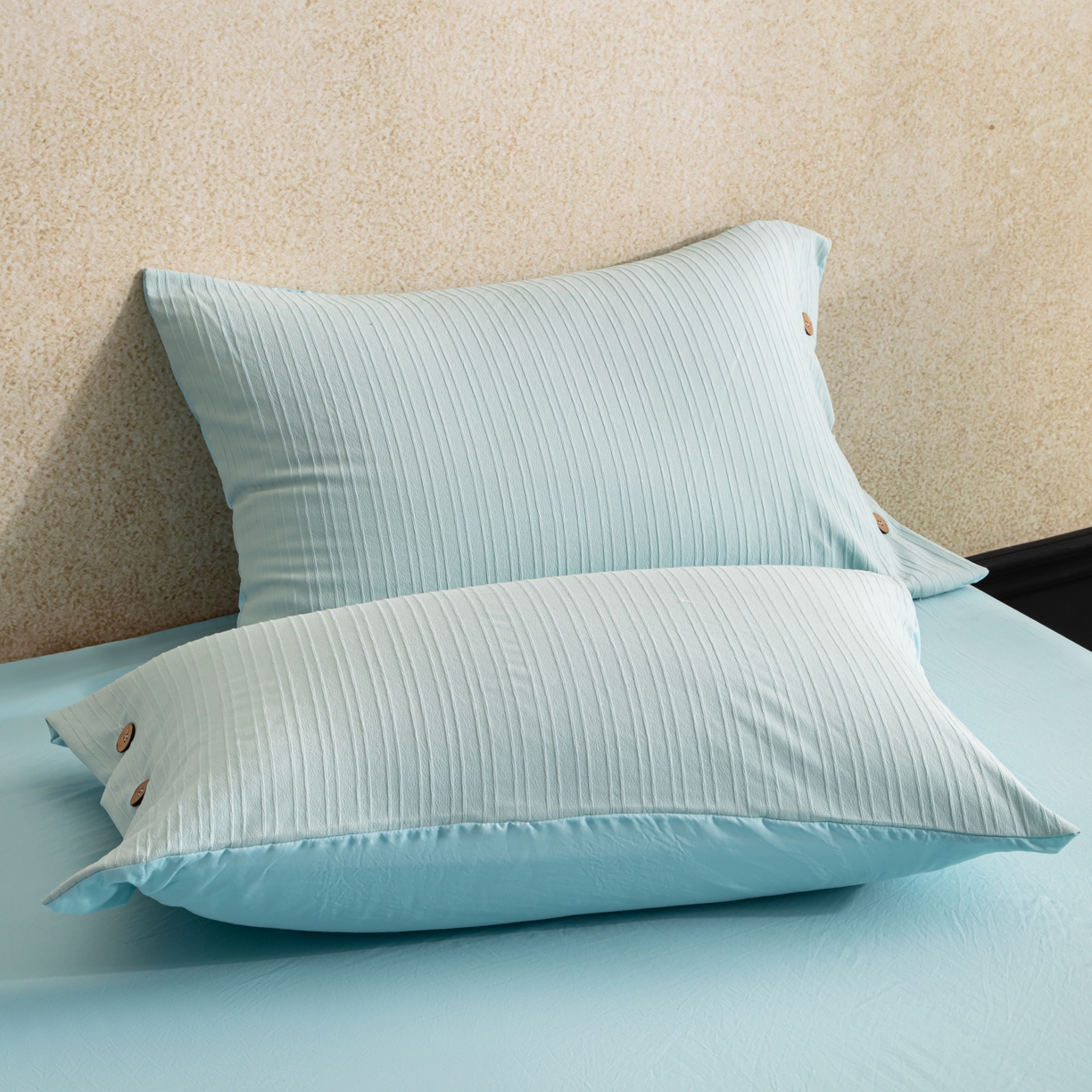 91家纺网 家纺一手货源 找家纺 恋之语 2025新款亲肤舒适提花纽扣款四件套 赛琳娜-天蓝