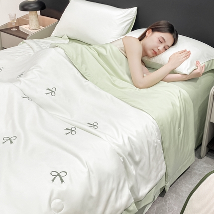 91家纺网 家纺一手货源 找家纺 （总）牛牛家纺 2025新款水洗冰丝刺绣夏被四件套