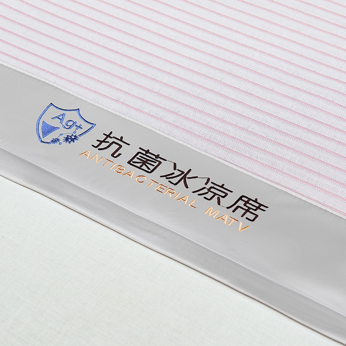 91家纺网 家纺一手货源 找家纺 999家纺 2025新款轻柔丝抗菌冰丝藤凉席（复合三明治款）宽包刺绣冰丝软席藤席 冰川-暖玉粉
