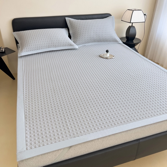 91家纺网 家纺一手货源 找家纺 席世家 2025新款凉感席冰豆豆席子三套件凉席床笠 小方格珍珠灰-床席款