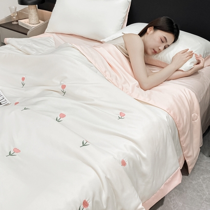 91家纺网 家纺一手货源 找家纺 （总）牛牛家纺 2025新款水洗冰丝刺绣夏被四件套