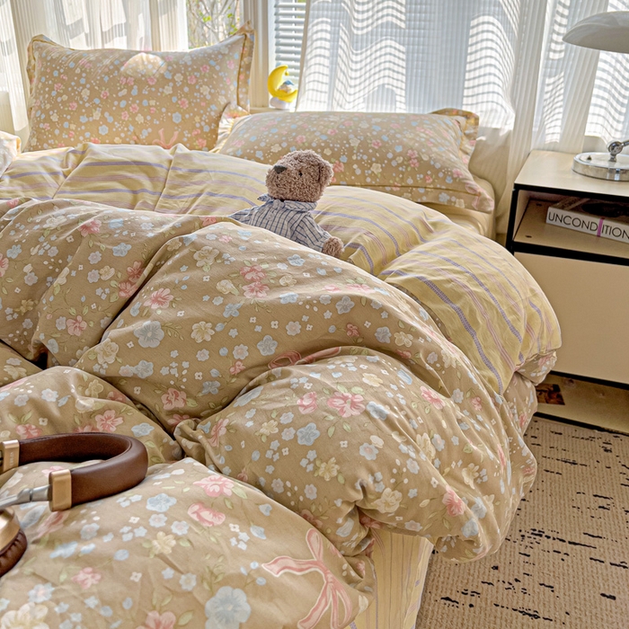 91家纺网 家纺一手货源 找家纺 暖芯优选 2025新款全棉纯棉一字绣四件套系列 春野星漫