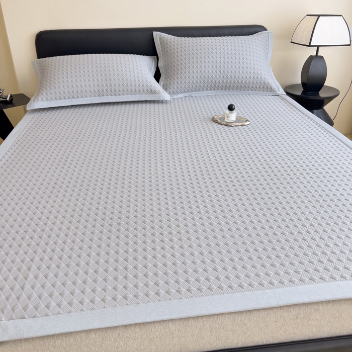 91家纺网 家纺一手货源 找家纺 席世家 2025新款凉感席冰豆豆席子三套件凉席床笠 小方格珍珠灰-床席款