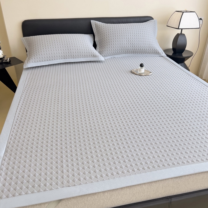 91家纺网 家纺一手货源 找家纺 席世家 2025新款凉感席冰豆豆席子三套件凉席床笠 小方格珍珠灰-床席款