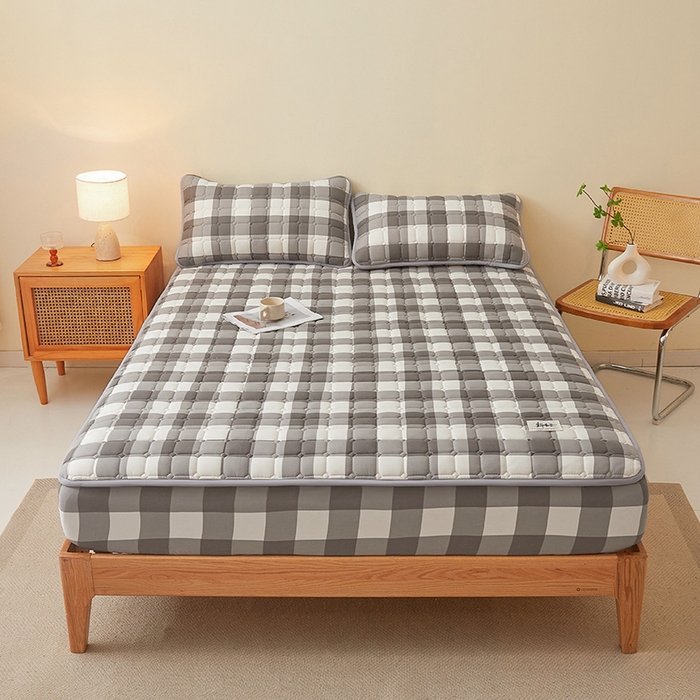 91家纺网 家纺一手货源 找家纺 喜居家纺2025新款A类水洗棉夹棉棉花床笠垫 棉-复古格